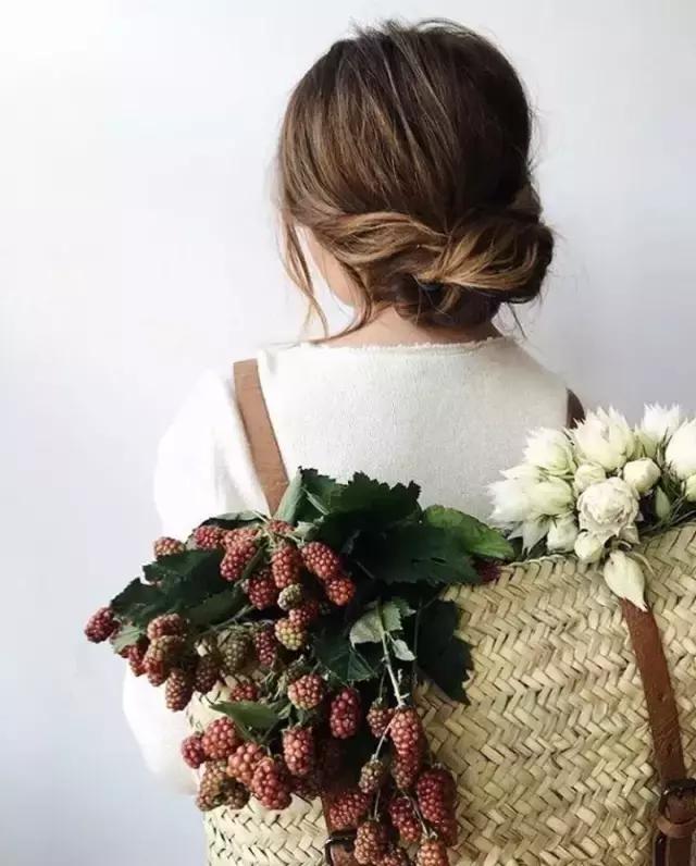 农村花店一个月能挣多少钱,太原开个花店一年能挣多少