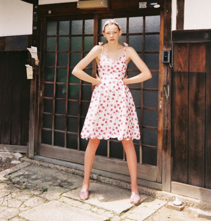 不想穿非要穿什么,不想穿名牌