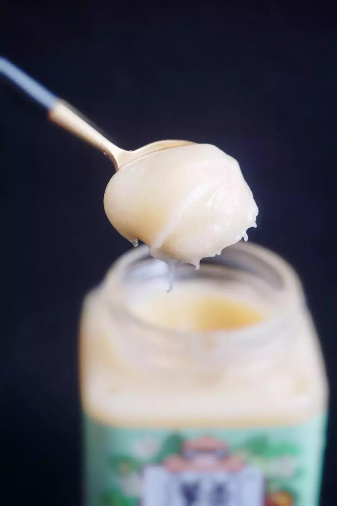 每天更2集上5次热搜，豆瓣8.1，它的火其实就因为导演说的一个字