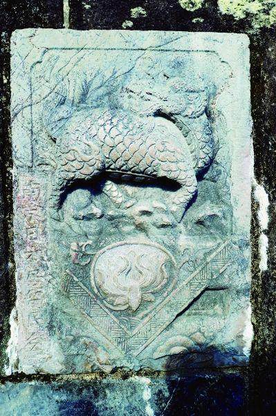 日本镇魂塔压着长城238块石头,日本镇魂塔能压得住泰山石吗