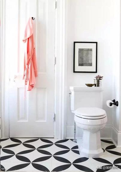 家里的玻璃胶发黑怎么清洗,家里的玻璃胶怎么预防发黄