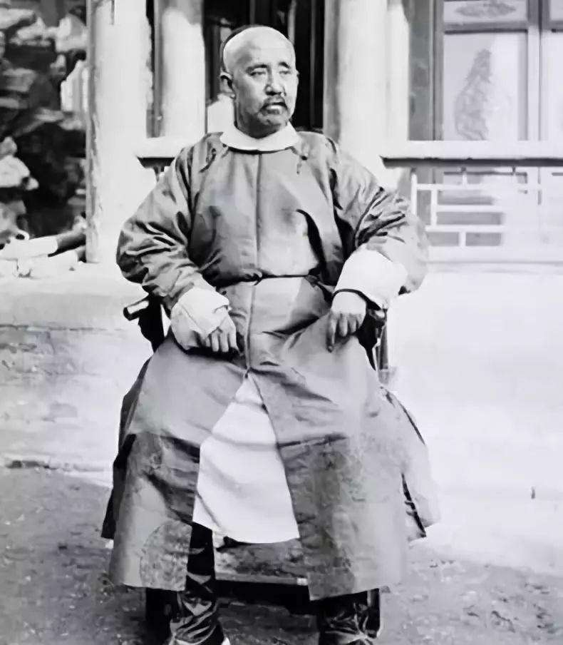 一代名将就此陨落全文,一代名将就此陨落小说