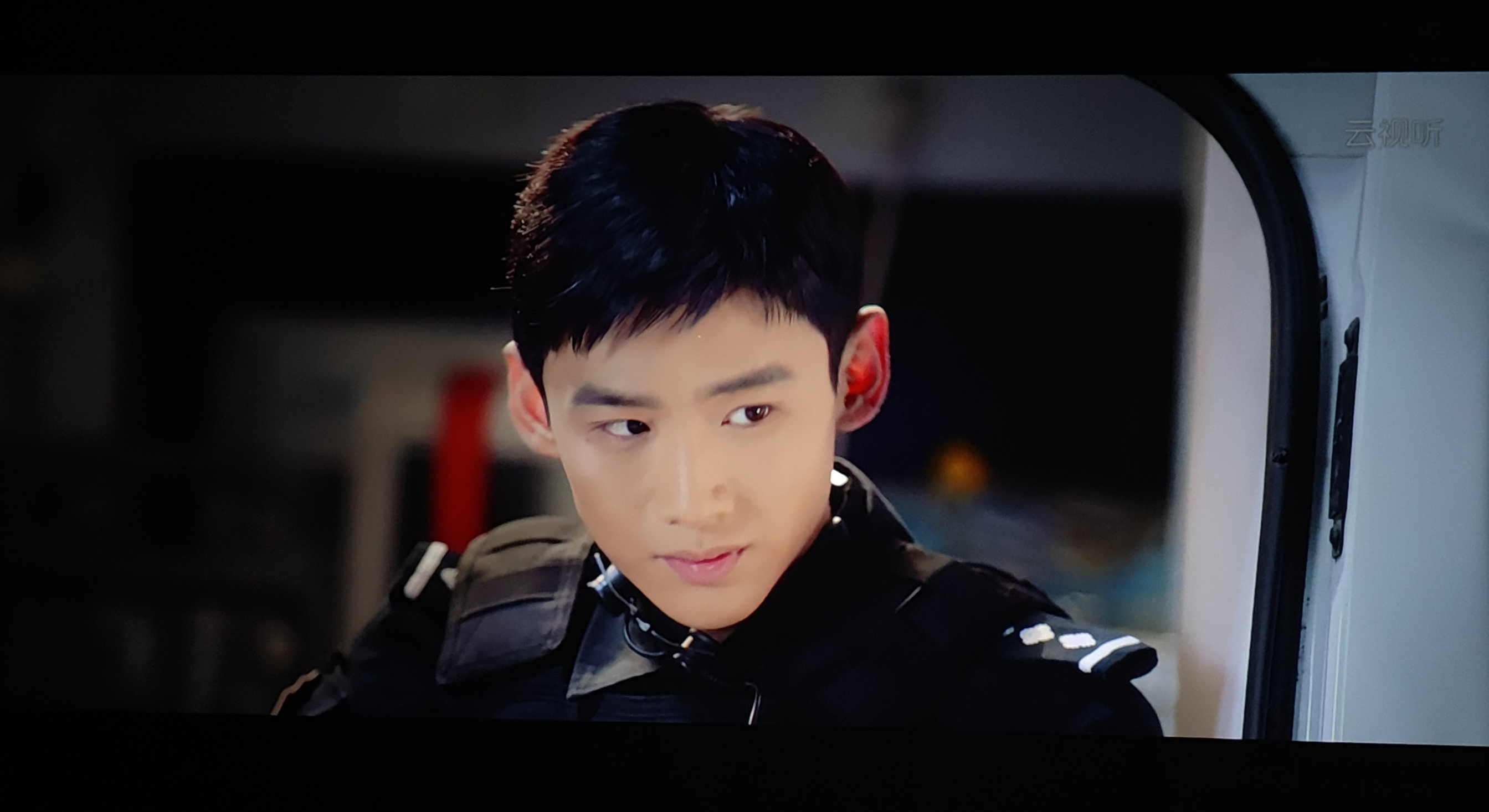 极米rspro2评测多少流明,极米rspro2电影院测评