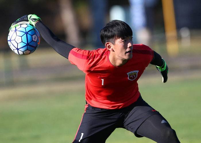 颜骏凌背身点球是什么时候,颜骏凌背身看点球