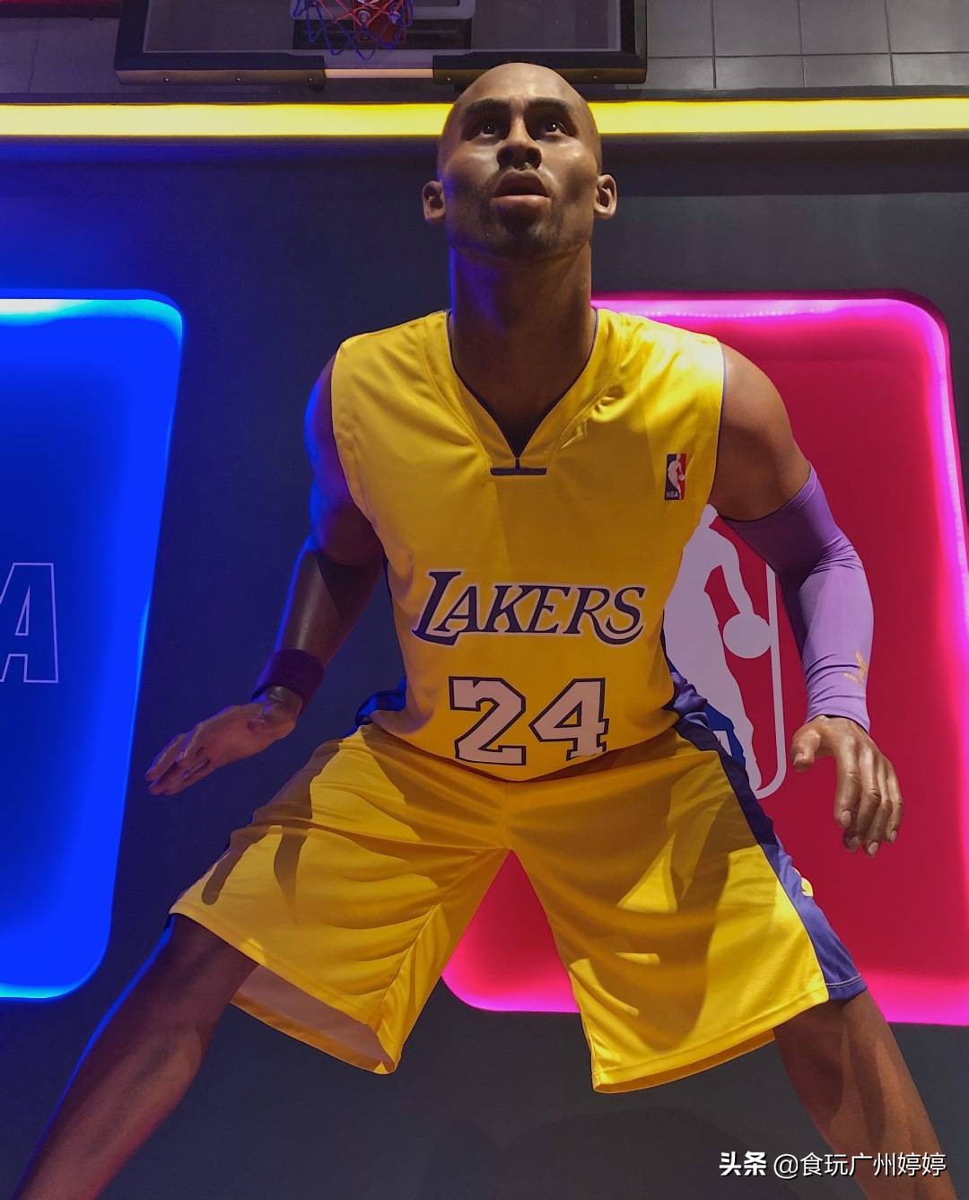 广州塔夜景个人拍照姿势,广州塔合影拍照最佳地点