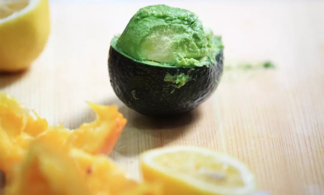 金枪鱼牛油果塔塔的做法,金枪鱼塔塔做法步骤