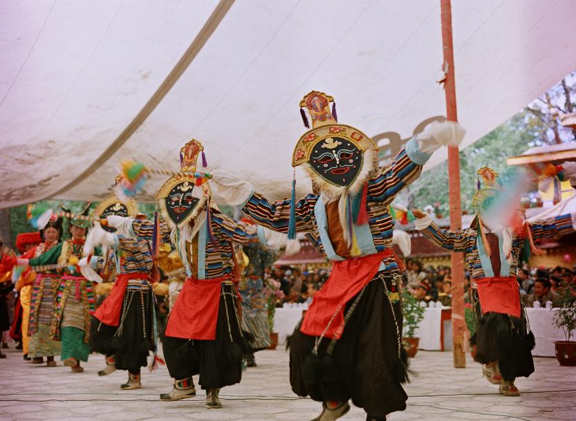 藏戏被称为藏文化的什么开山鼻祖,藏戏被称为藏文化中的活化石