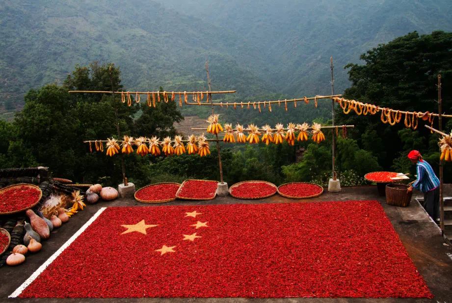 婺源篁岭赏秋,晒秋江西婺源篁岭