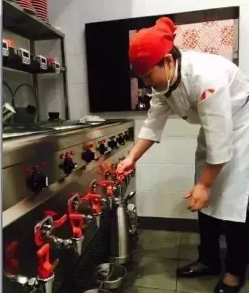 喜家德水饺在东北很有名吗,喜家德现包水饺