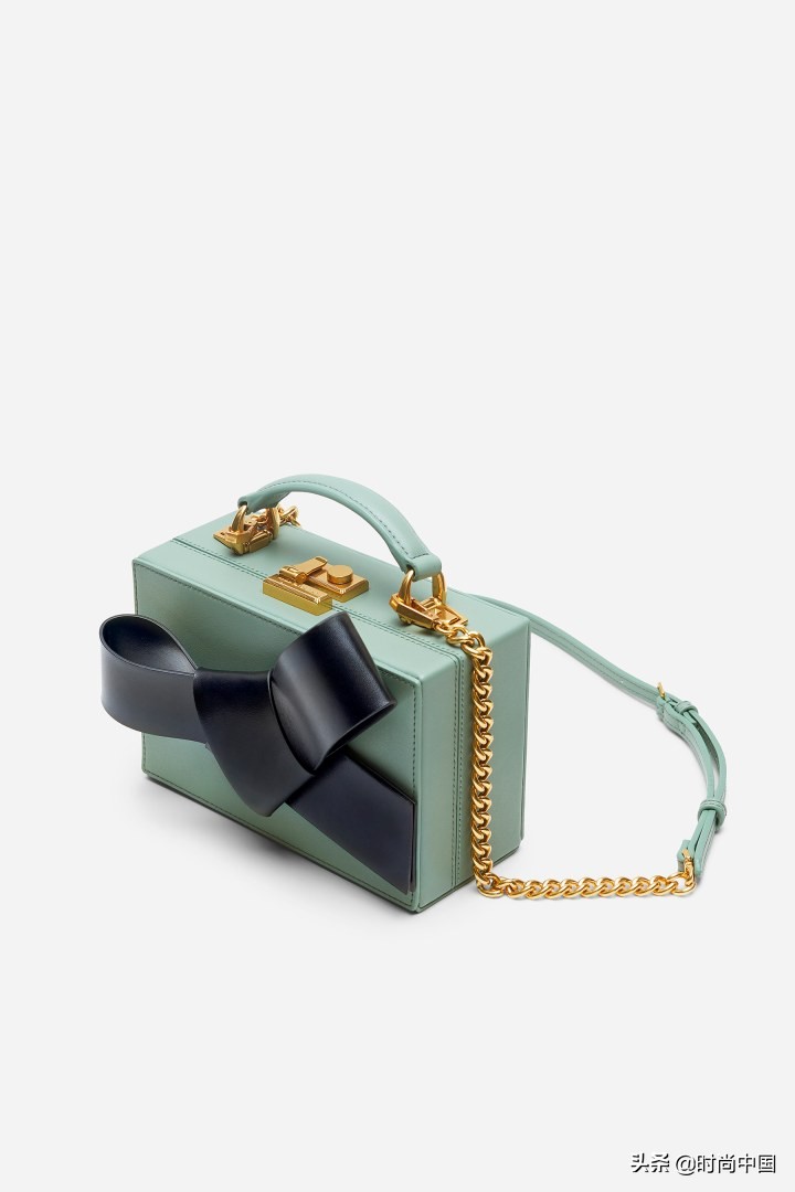 小ck最值得入手的包2023,值得入手的小ck经典款