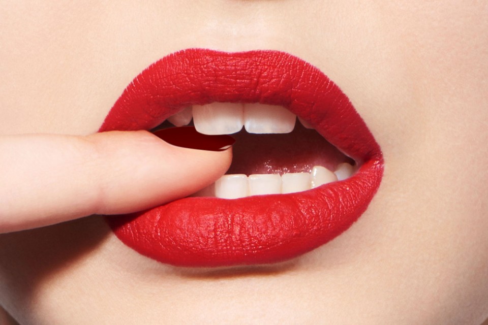 迪奥丝绒999建议买吗,淘宝上买迪奥999靠谱吗