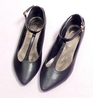 aj鞋子历史介绍,70年代前的科幻aj鞋子