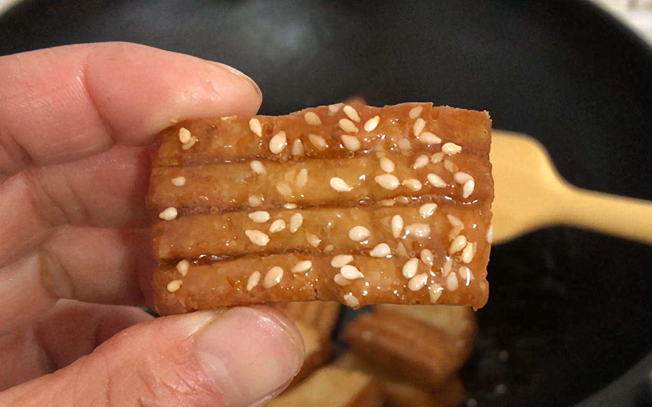 蜜三刀小吃制作视频,儿时味道甜品蜜三刀