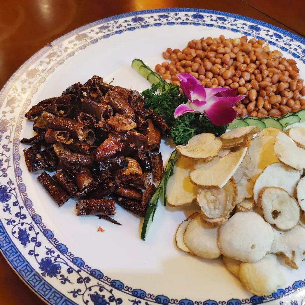 云南哪个地方人最爱吃火锅,山西哪些地方特别能吃土豆