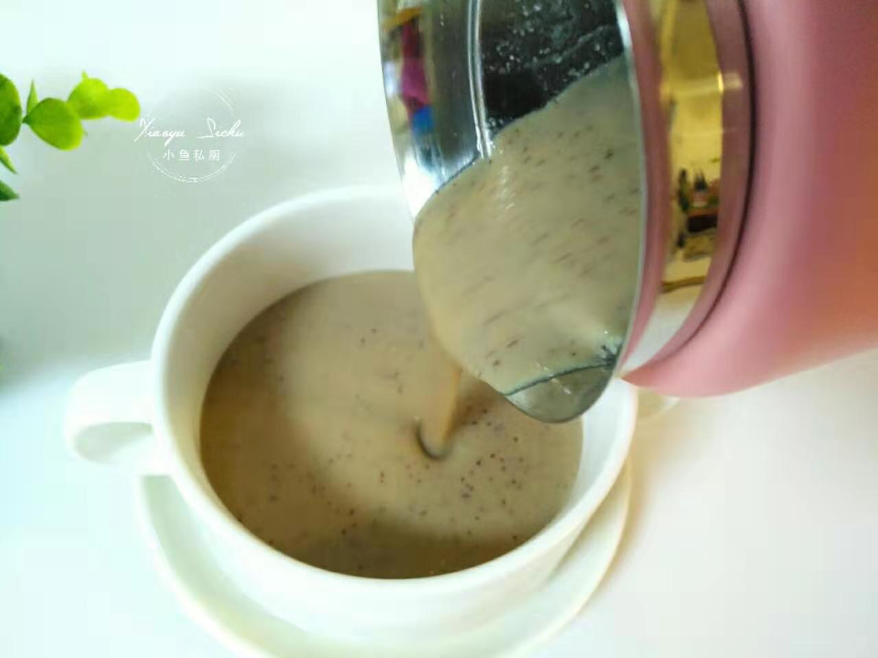 晒晒我们夫妻俩的极简早餐,来晒晒你家的早餐