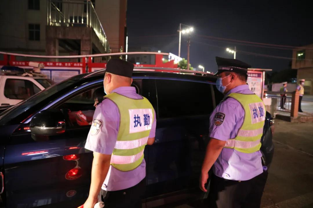 警方大清查一夜抓获20多人,汕头潮南统一清查行动