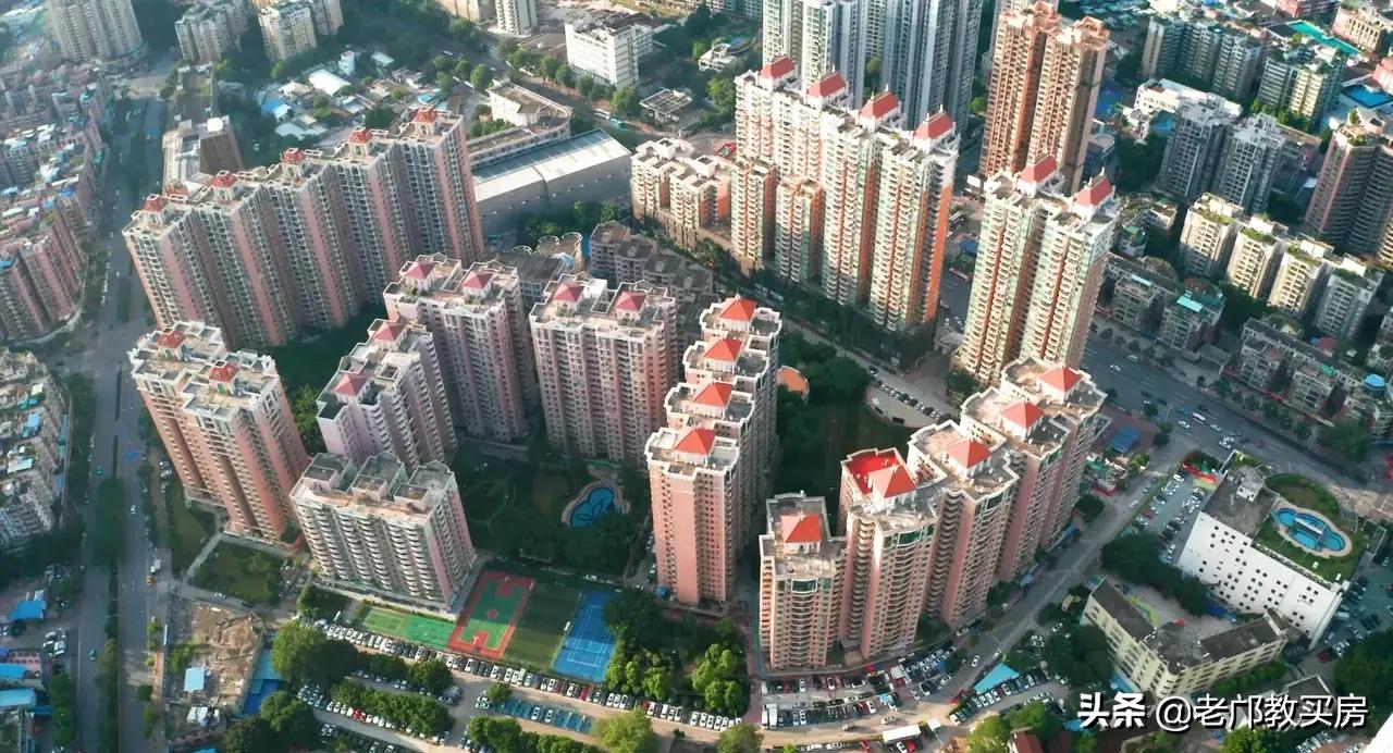 海珠创新湾3大楼盘点评，保利金碧花园各有哪些优缺点？