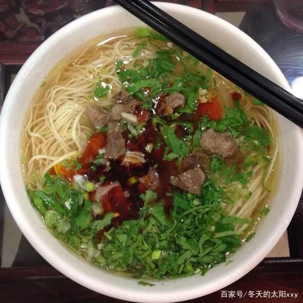 牛肉面的蓬灰是什么做的,兰州牛肉面蓬灰