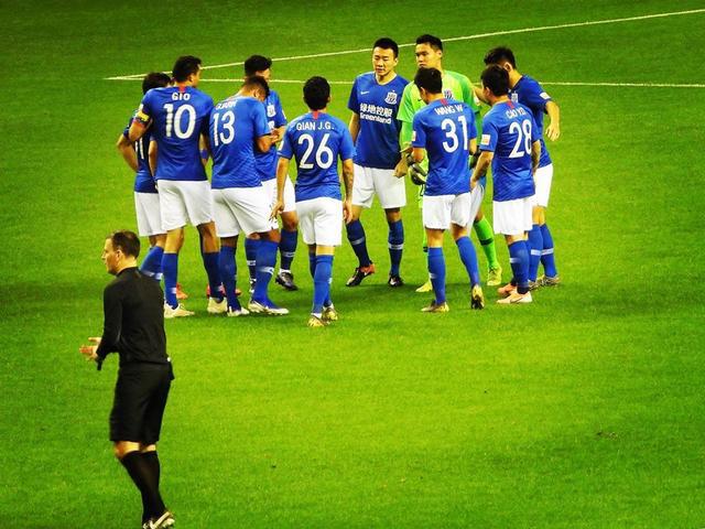 一方与申花热身赛,上海申花公布赛前海报