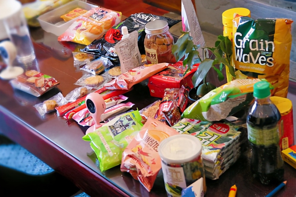 现在什么零食店卖得好,最近火爆的零食店铺进货渠道