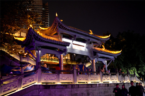 吃货夫妻结婚2周年，去成都逛吃逛吃，3天花了5600元~