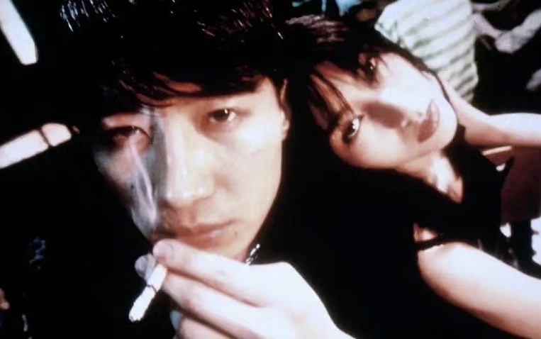 橘子晚报：粉丝声讨Owhat退钱；王思聪评论后劳斯莱斯删晚晚视频