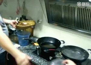 宅家厨艺大爆发,疫情宅家厨艺秀视频