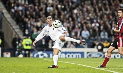 写给踢球男生,写给爱踢球的男人