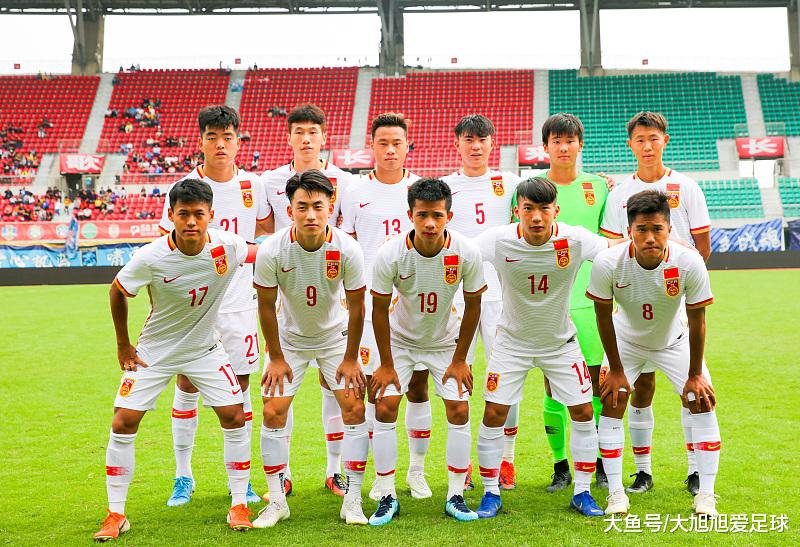 国足惨败引发外媒哄笑的原因分析,中国男足输球后尴尬采访说不出话