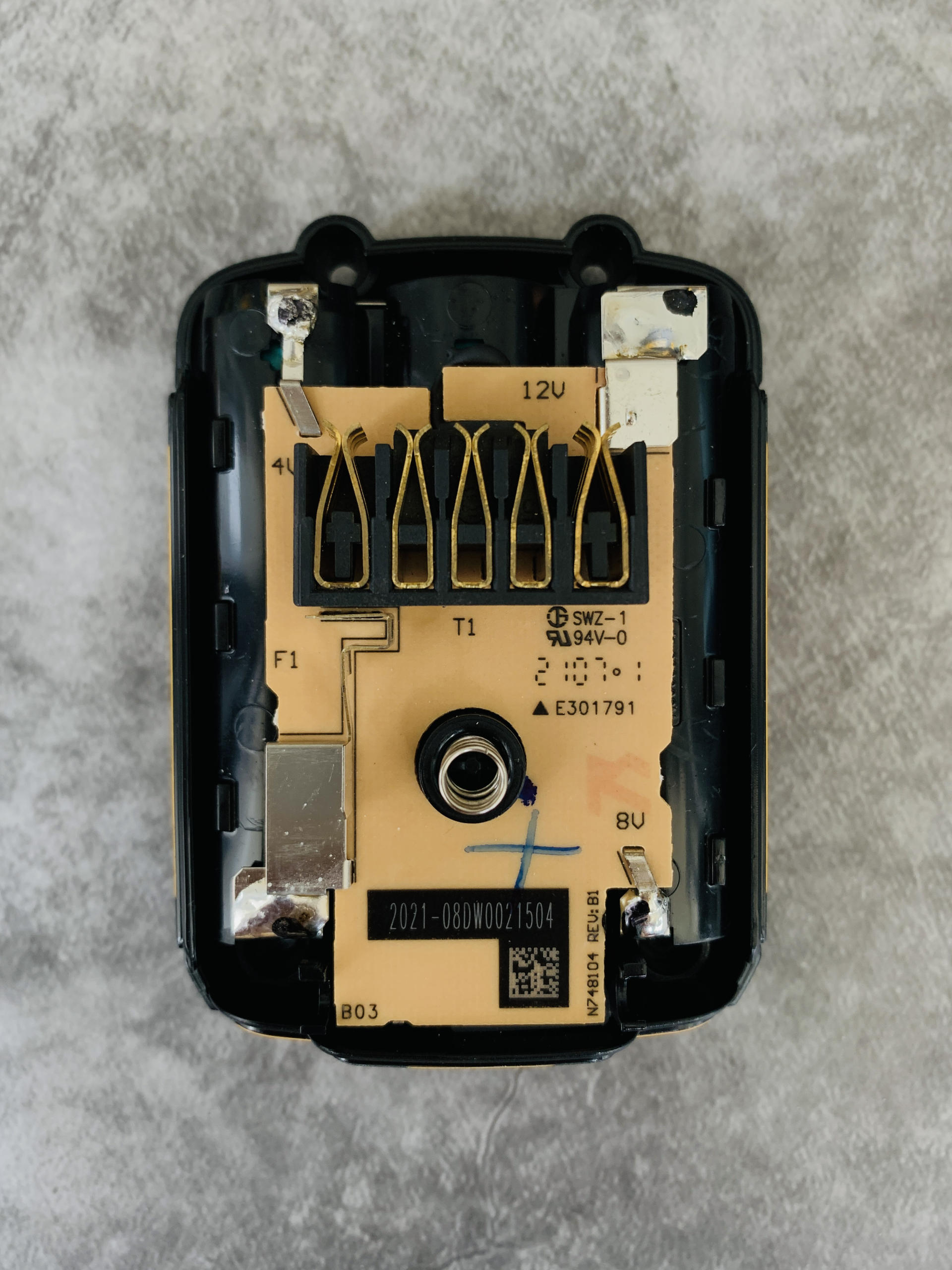 得伟电钻dcd701充满电要多久,得伟锂电钻测评