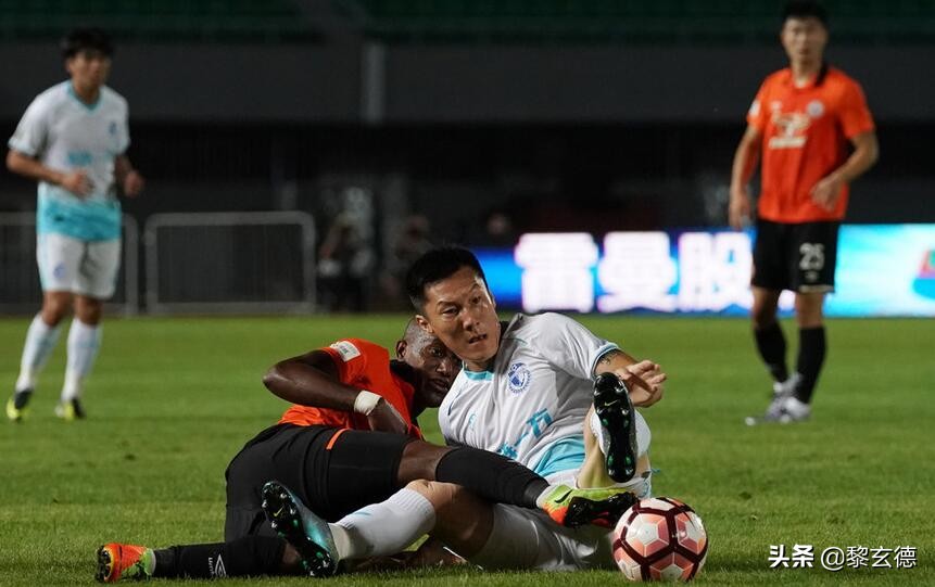 周挺宣布退役完整版视频,周挺创顶级联赛