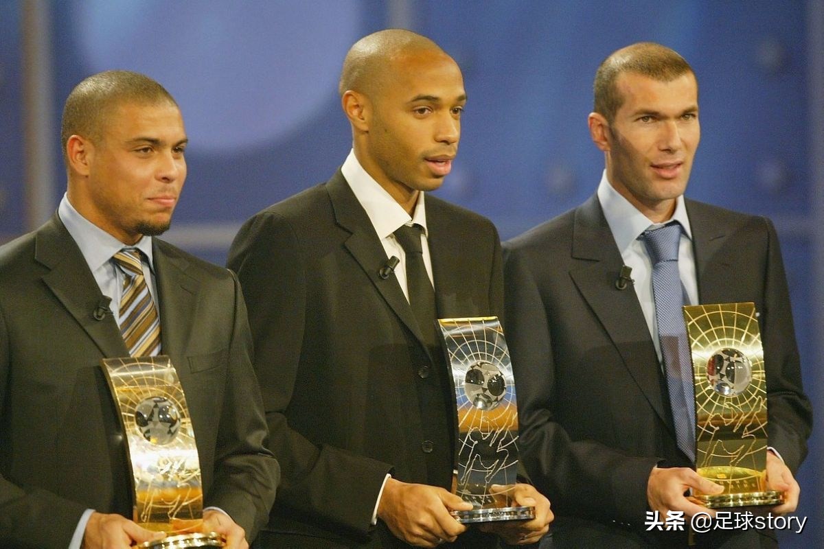 他是永恒的枪王之王，世界欠他一个“世界足球先生”