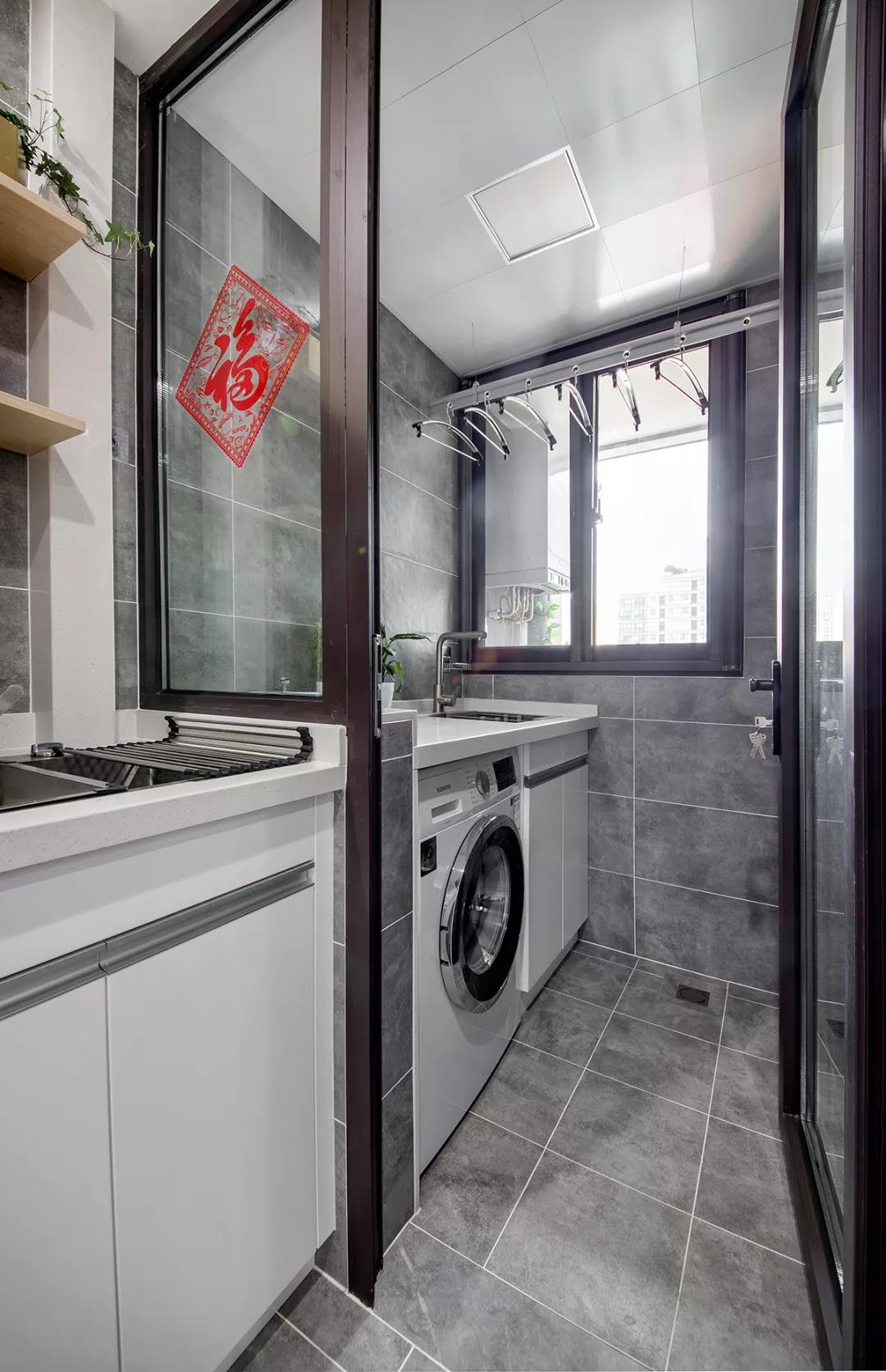 2米6墙面悬空电视柜怎么做,客厅85寸电视柜做多高