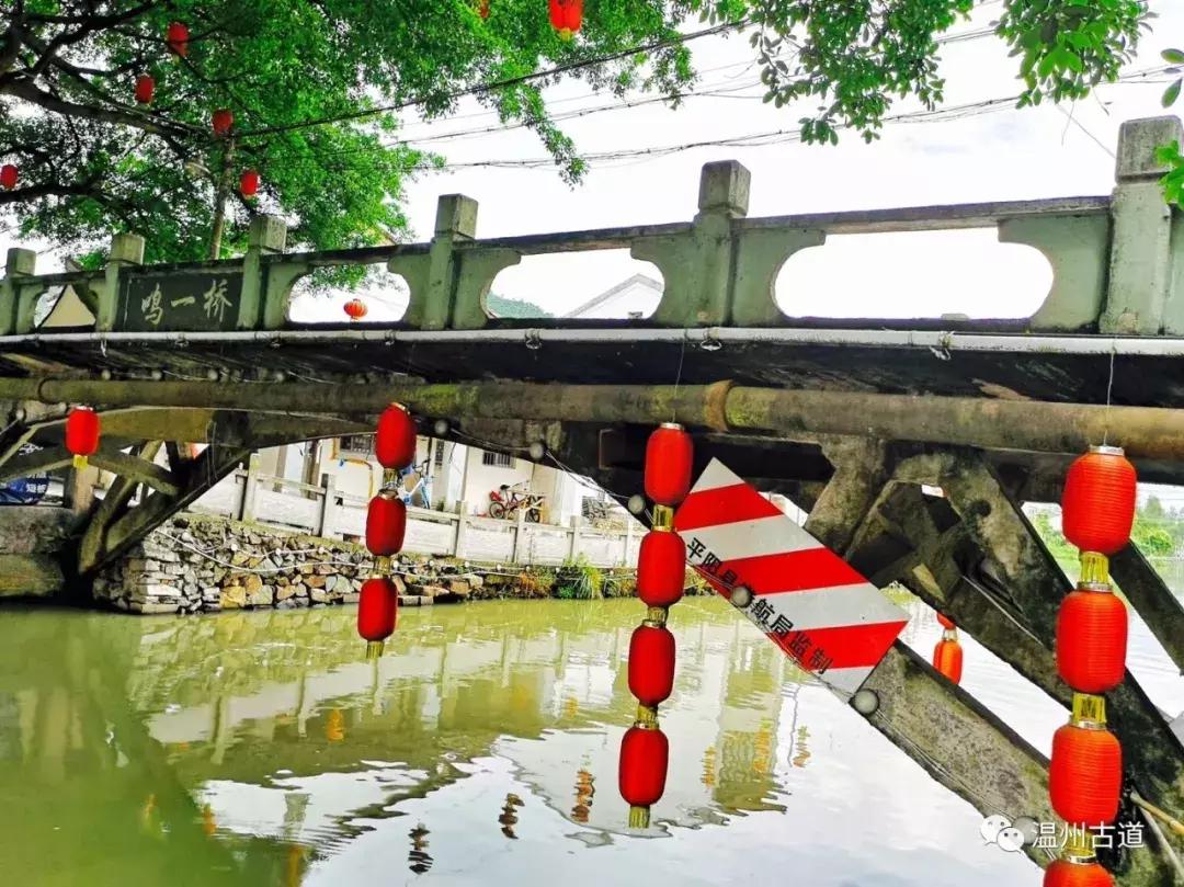 平阳鸣山古村落图片,千年古村平阳县鸣山村古城夜景