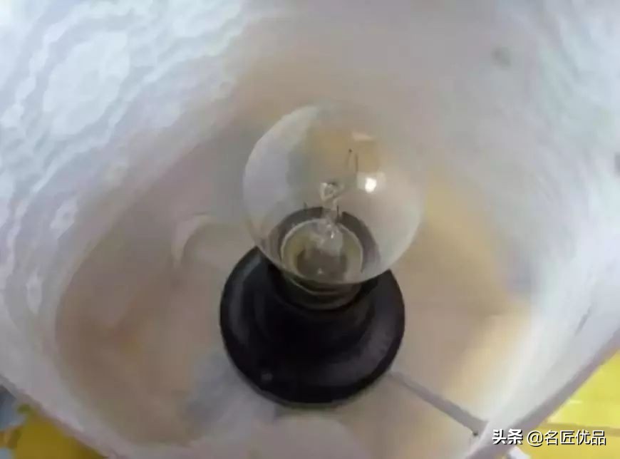 变废为宝矿泉水瓶手工制作机器人,废矿泉水瓶利用手工制作大全图片