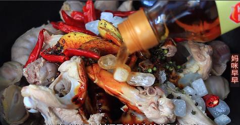 周黑鸭鸭脖的完整配方步骤,最正宗的周黑鸭商业卤制配方