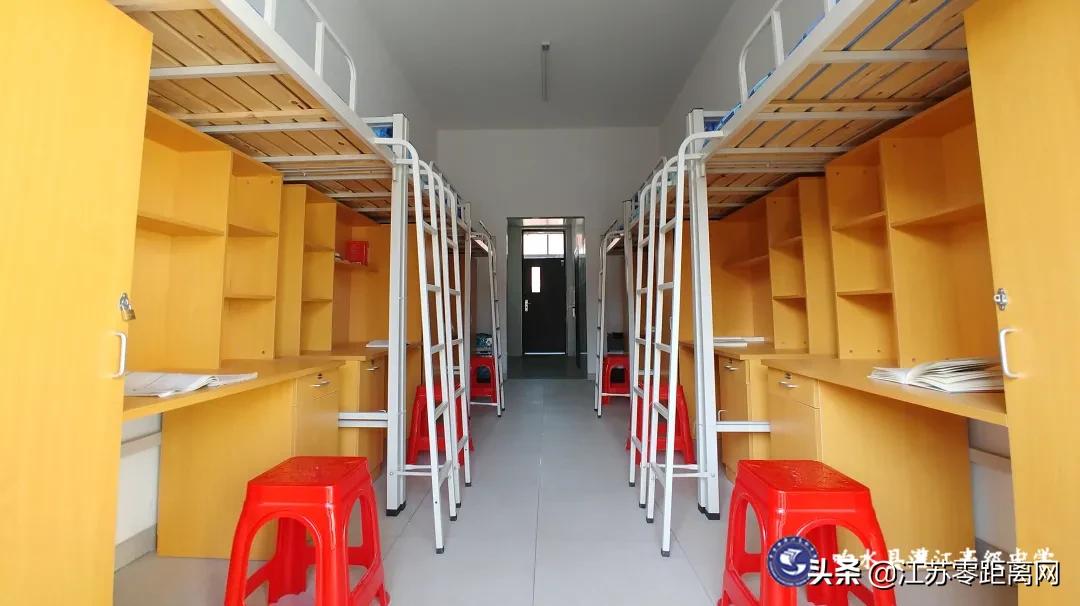 响水县灌江高级中学logo,响水灌江高级中学校园风景