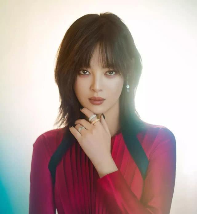 我的机器人女友辛芷蕾完整版,我的机器人女友辛芷蕾服装