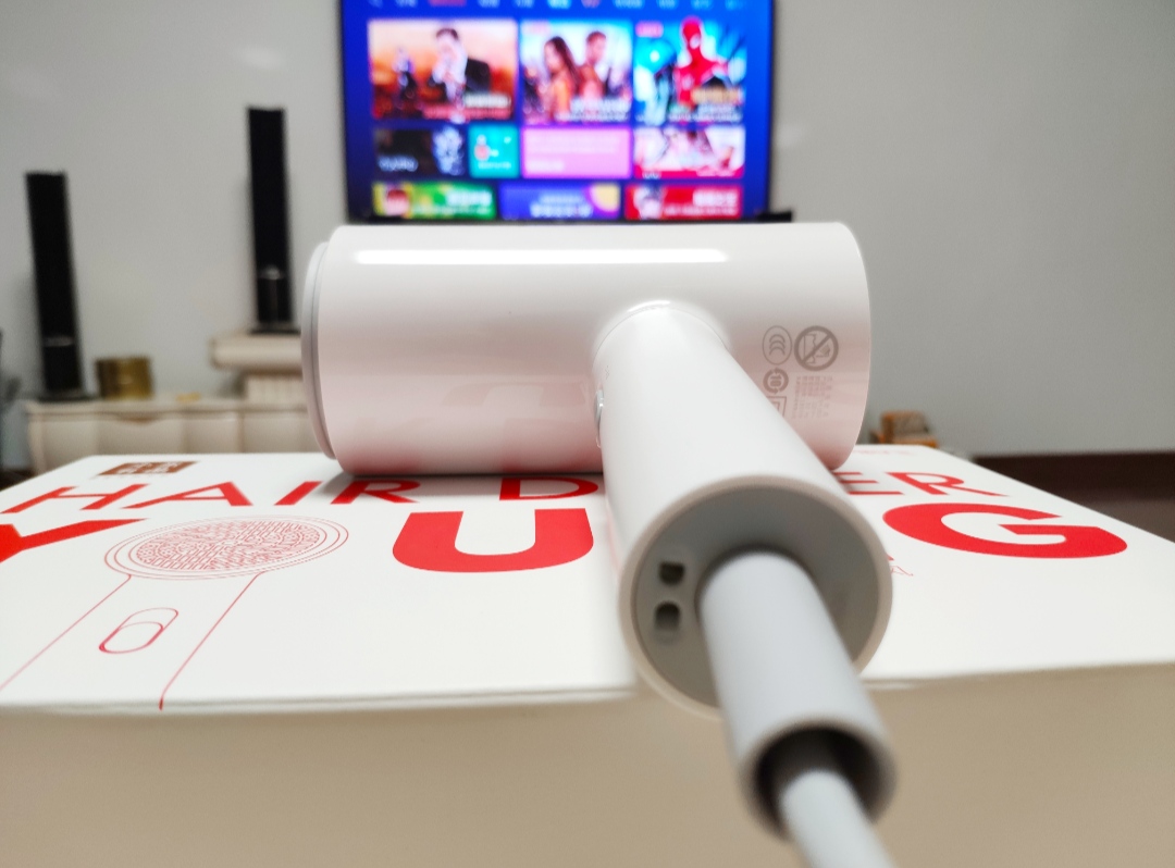 旗舰电吹风,须眉负离子电吹风的介绍