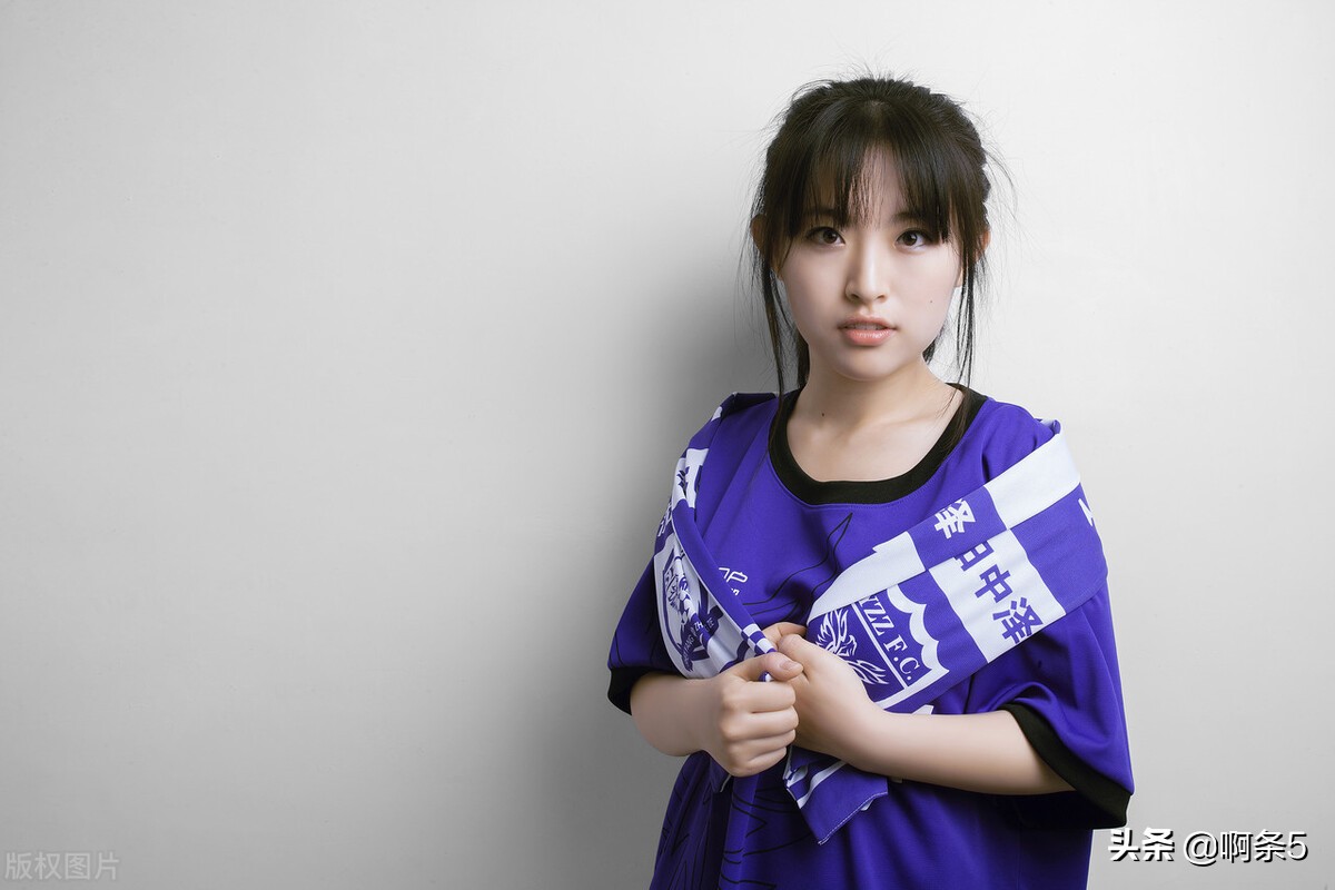 沈阳中泽的足球宝贝，衣服真好看