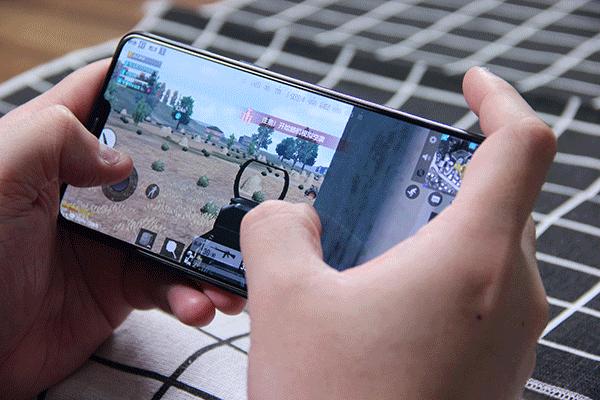 目前最适合吃鸡游戏手机,手机推荐吃鸡类手游