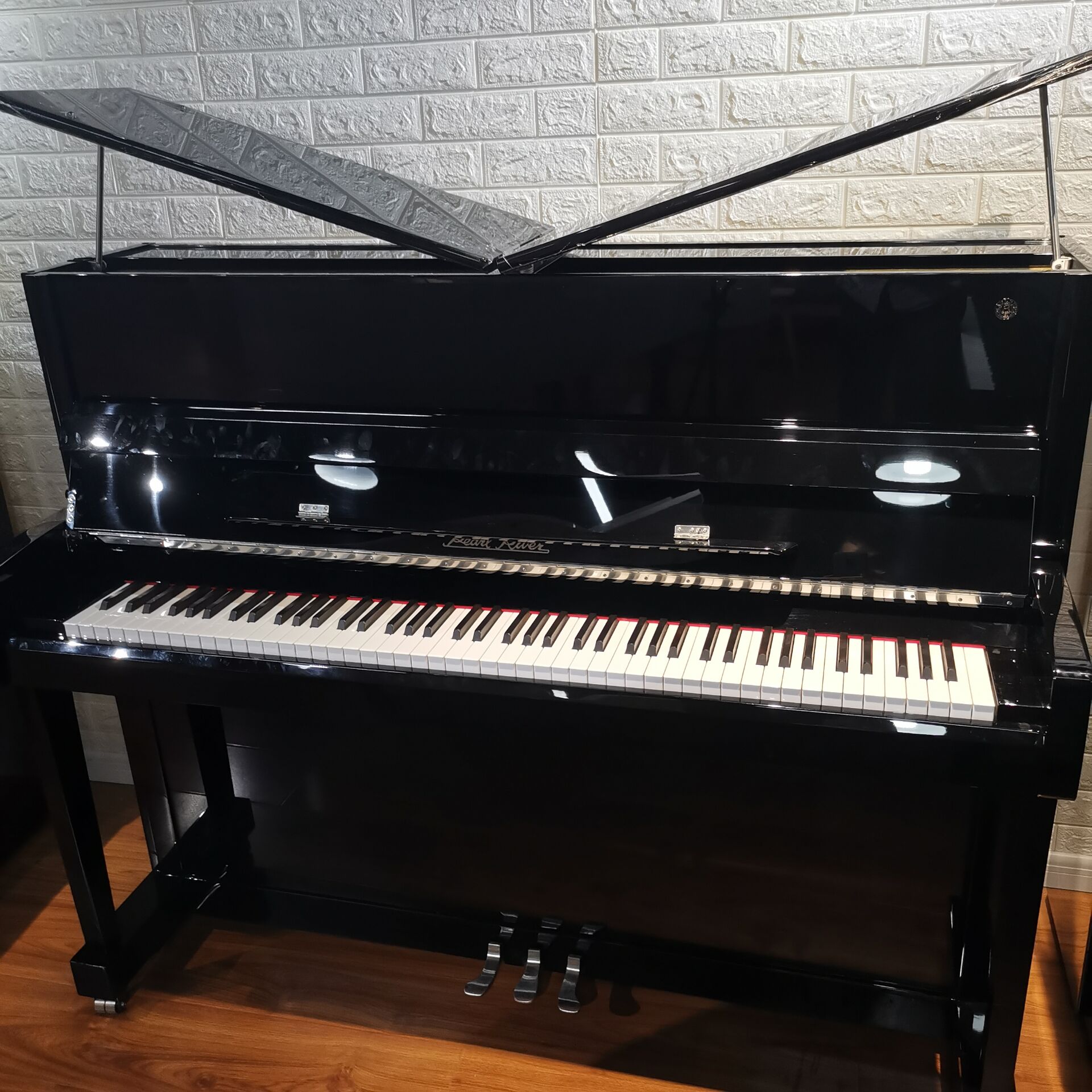 钢琴选择哪款性价比高,初学者性价比高的钢琴推荐