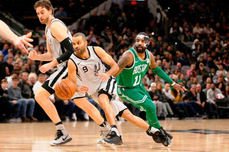 最被低估的小前锋,最被低估的足球球星