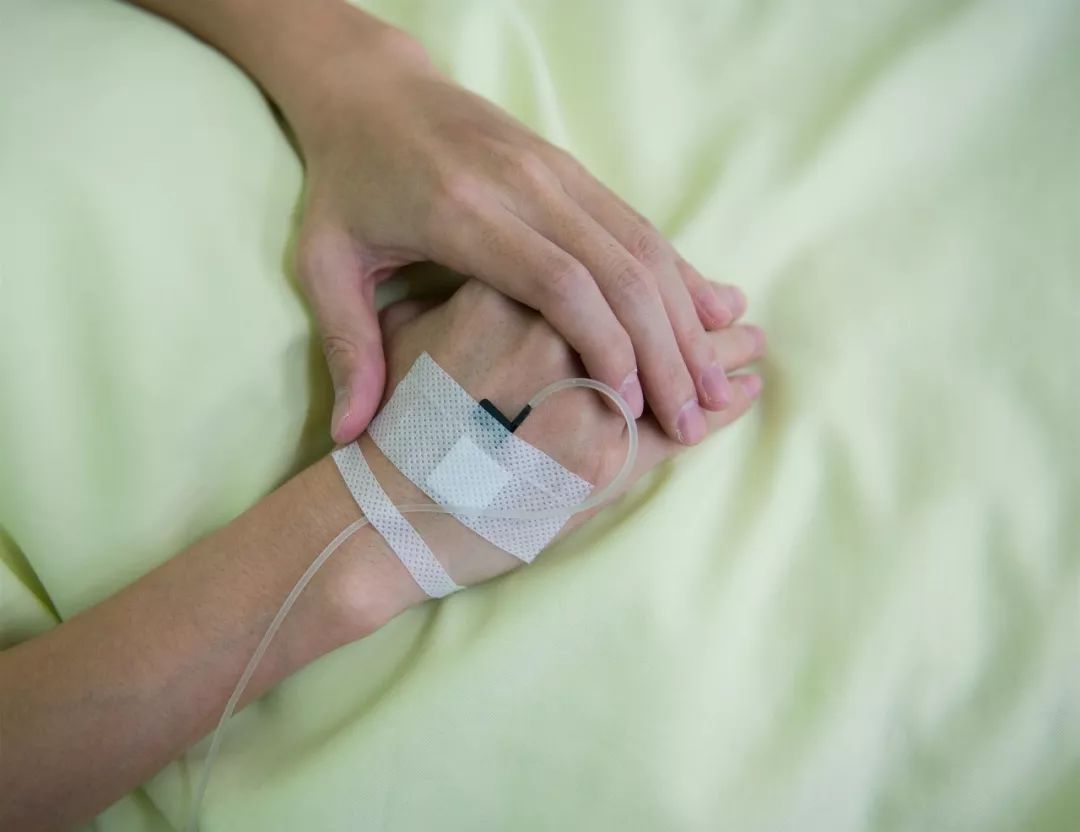 胃肠炎输液能好得快些吗,胃肠炎去医院需要做胃镜么