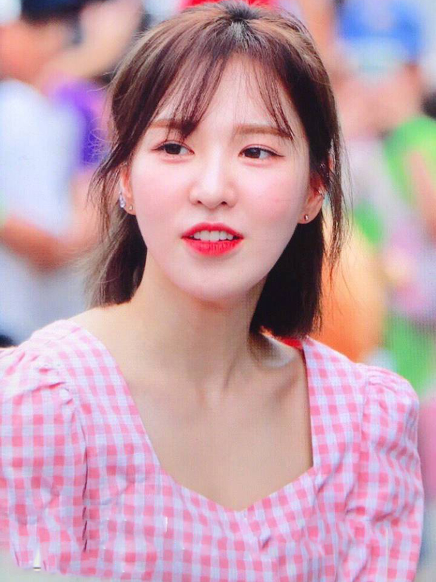 美得让人惊艳的red velvet女团 (redvelvet舞台穿搭)