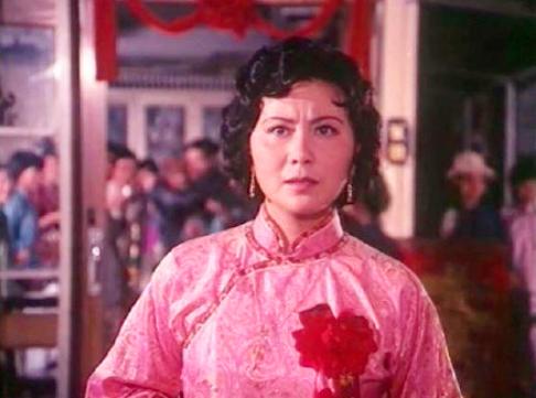 陈国军原配妻子赵雅珉的儿子是谁,陈国军和刘晓庆生活了几年