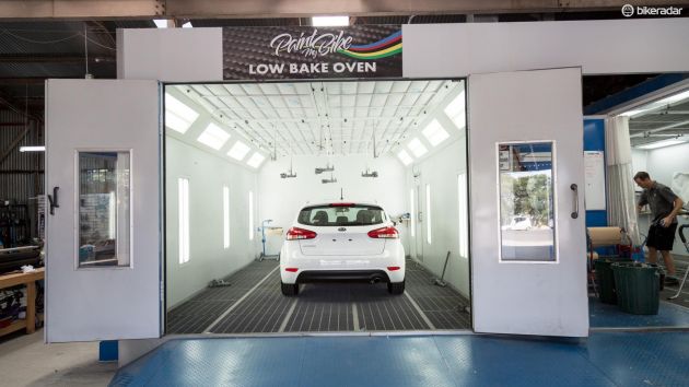 碳纤维自行车车身修复视频教程,碳纤维自行车针孔如何修复