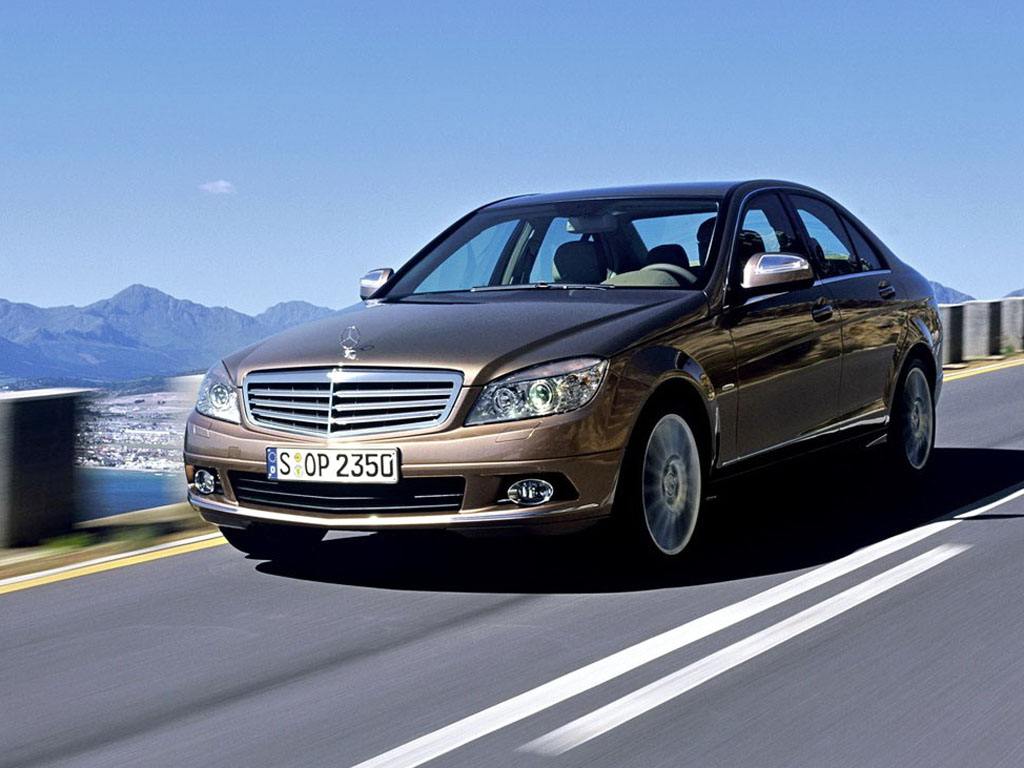 北京奔驰和梅赛德斯奔驰不一样吗,怎样区分北京奔驰和梅赛德斯奔驰