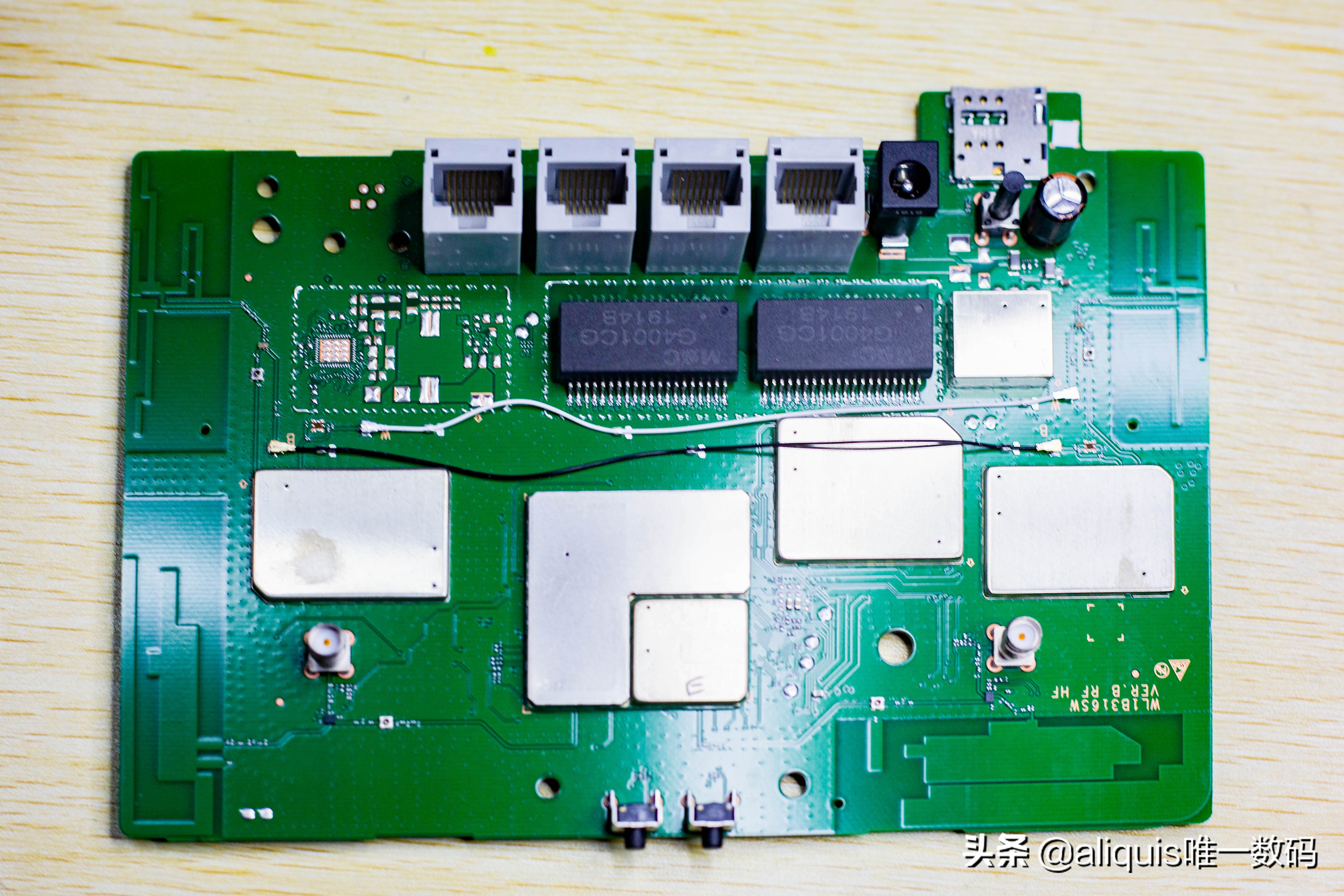 华为4G移动路由2Pro全网首拆评测，全新巴龙处理器有型又有料