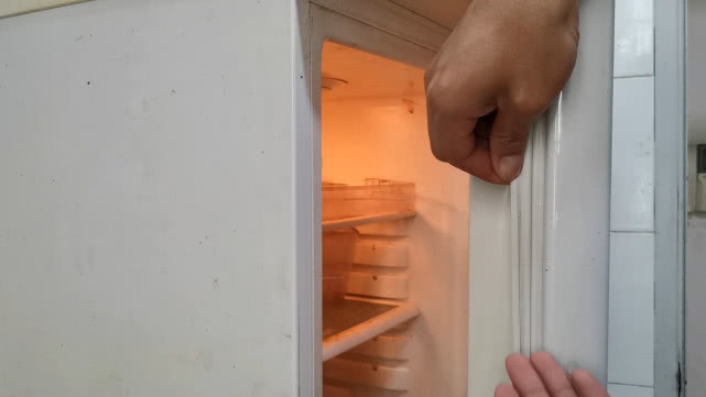 冰箱久了没用发霉怎么清洗,冰箱东西发霉了怎么去除冰箱霉味